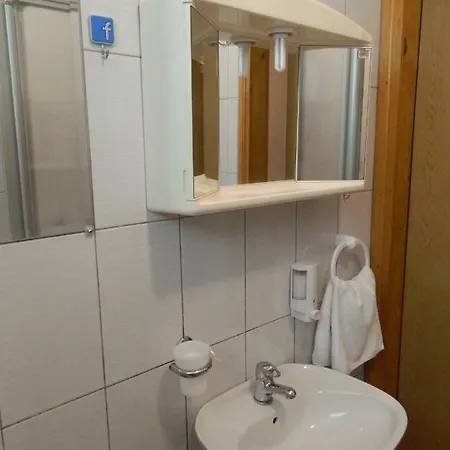 Mz Accomodation *