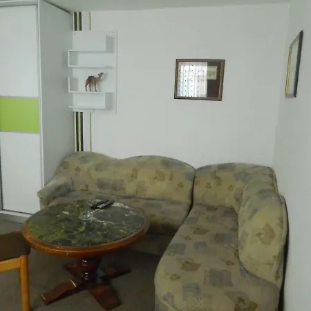 Mz Accomodation *